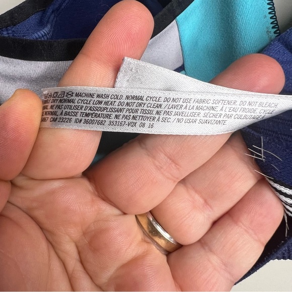 Victoria Secret Incredible Sport Bra 34DDD Wireless Padded Racerback High - Picture 10 of 12